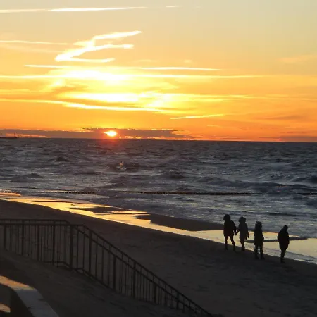 Gardenia Przy Plazy 17 شقة