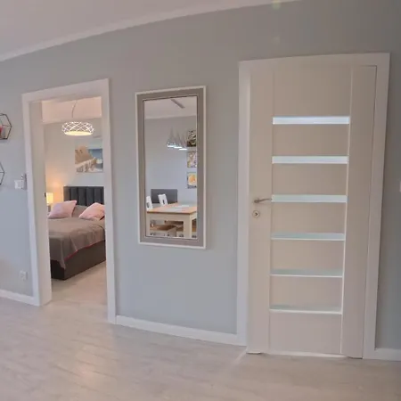 Gardenia Przy Plazy 17 *